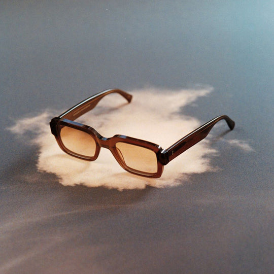 Apollo - sharp rectangular frames are crafted by hand from organic and biodegradable acetate, while the Japanese stainless steel hinges and coated screws ensure premium quality for lifelong wear.