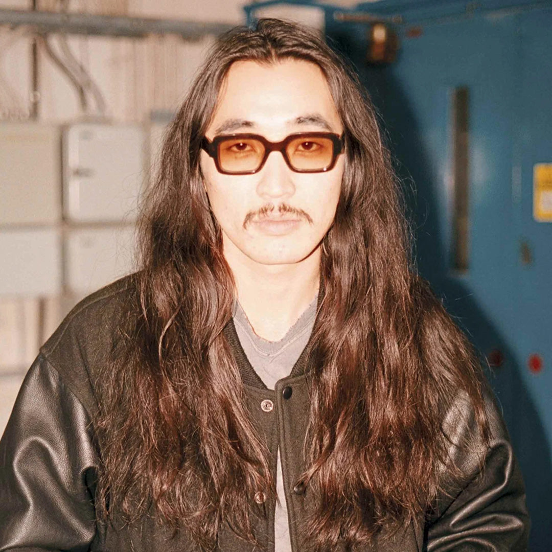 Apollo - sharp rectangular frames are crafted by hand from organic and biodegradable acetate, while the Japanese stainless steel hinges and coated screws ensure premium quality for lifelong wear.