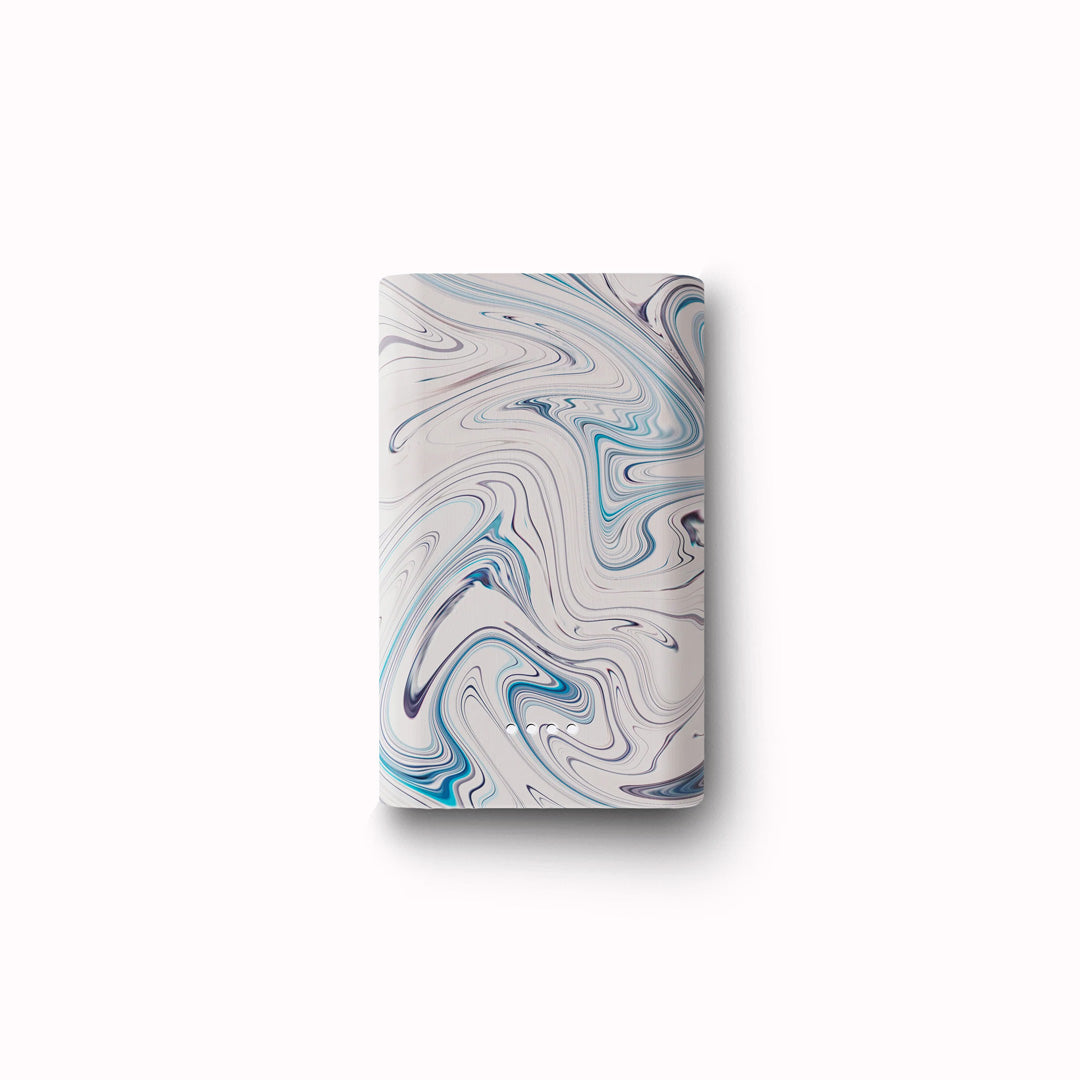 The Gomi Avalanche 10000 mAh Power Bank is a powerful UK made device charger that is entirely made from re-purposed and recycled materials. 