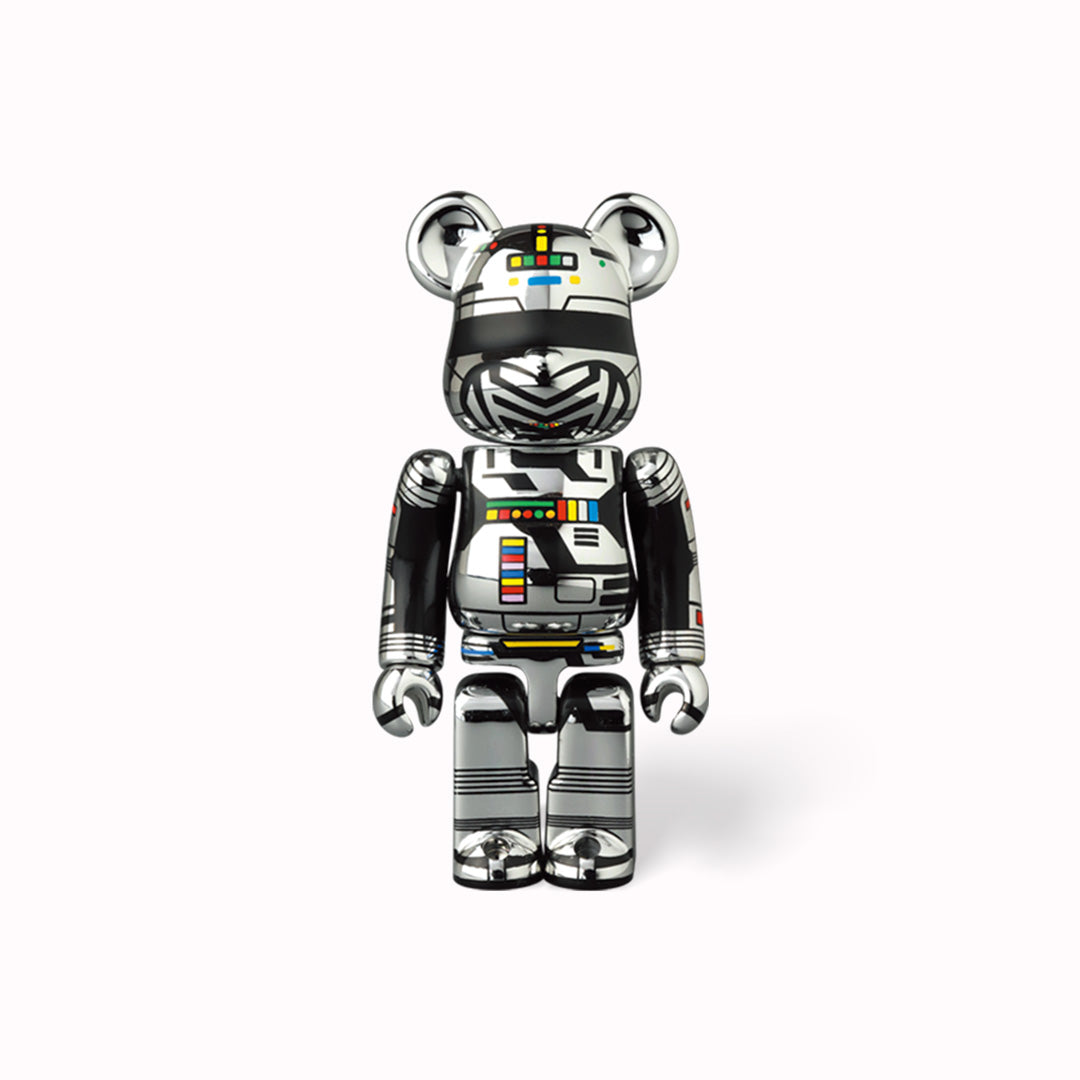 Series 45 of the ongoing Japanese Be@rbrick artist series. These collectibles come blind boxed so you never know which figurine you will get.