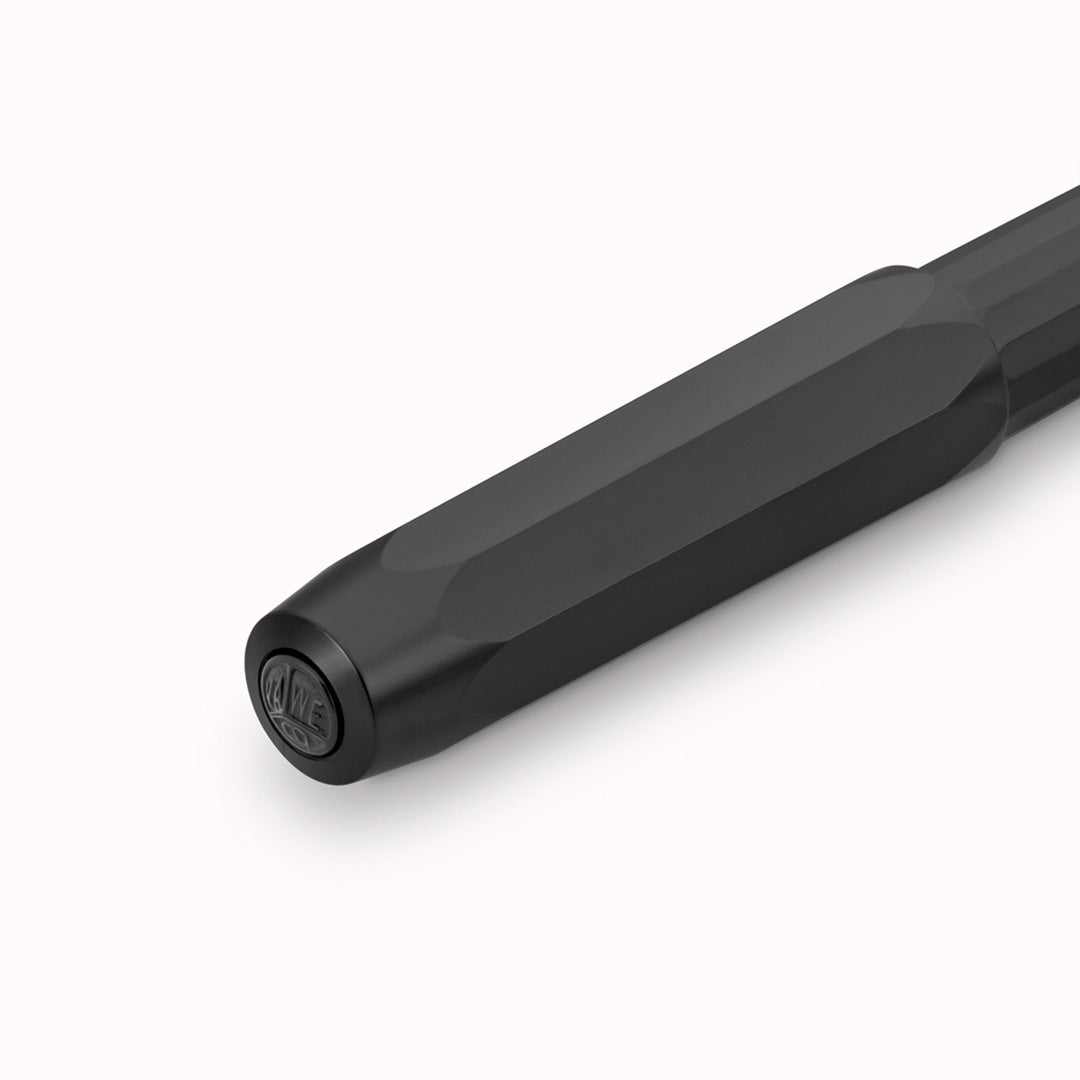 Cap Detail - The Kaweco Perkeo rollerball pen in black features an ergonomic grip, octagonal cap and hexadecagon shaped barrel.