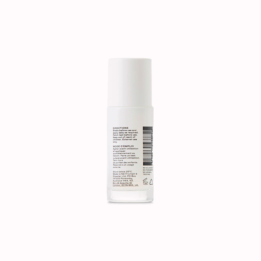Blanco is a natural deodorant from male grooming brand, Triumph and Disaster. Its fragrance is a calming and citrussy blend of Kawakawa Extract, Bergamot and Lime with all ingredients involved being natural and organic.
