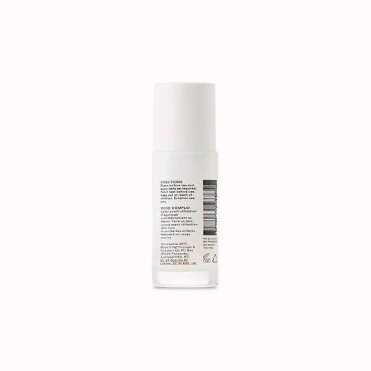 Blanco is a natural deodorant from male grooming brand, Triumph and Disaster. Its fragrance is a calming and citrussy blend of Kawakawa Extract, Bergamot and Lime with all ingredients involved being natural and organic.