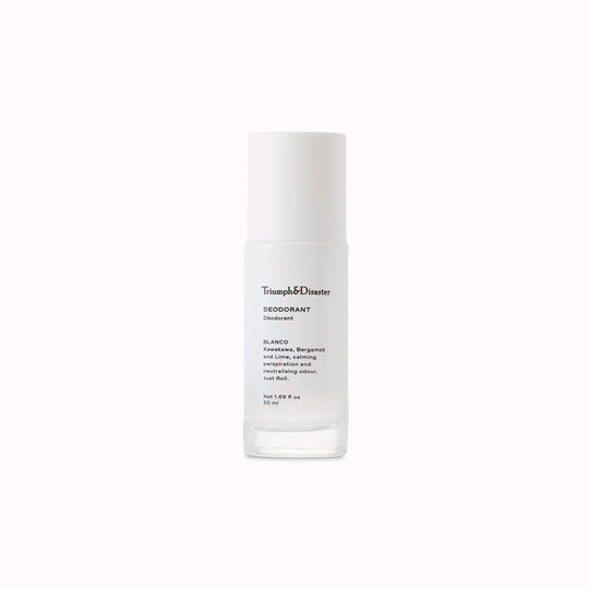 Blanco is a natural deodorant from male grooming brand, Triumph and Disaster. Its fragrance is a calming and citrussy blend of Kawakawa Extract, Bergamot and Lime with all ingredients involved being natural and organic.