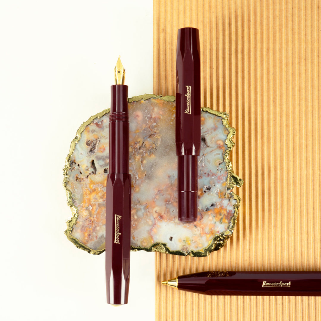 The Kaweco Classic Sport fountain pen was first produced in 1911 as a pocket fountain pen to be carried everywhere. Packaged in a cardboard gift carton.