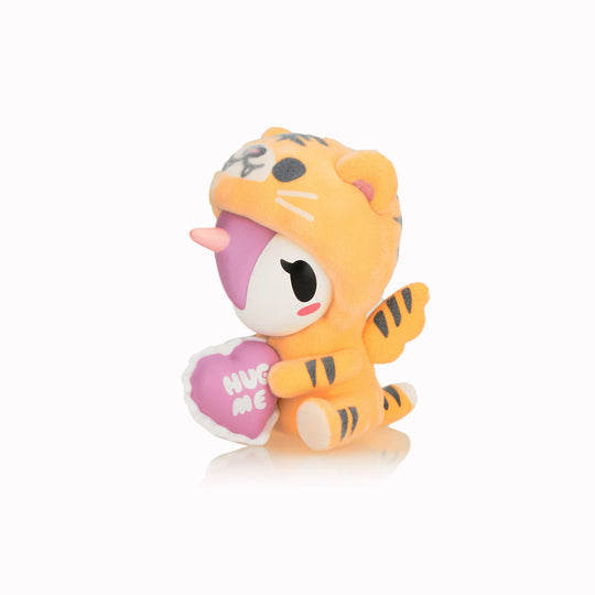 Winter Evenings will soon be here with Tokidoki's Cozy Unicorno Blind Box Series! Join your favorite Unicornos as they enjoy their pyjamas and cozy self-care.