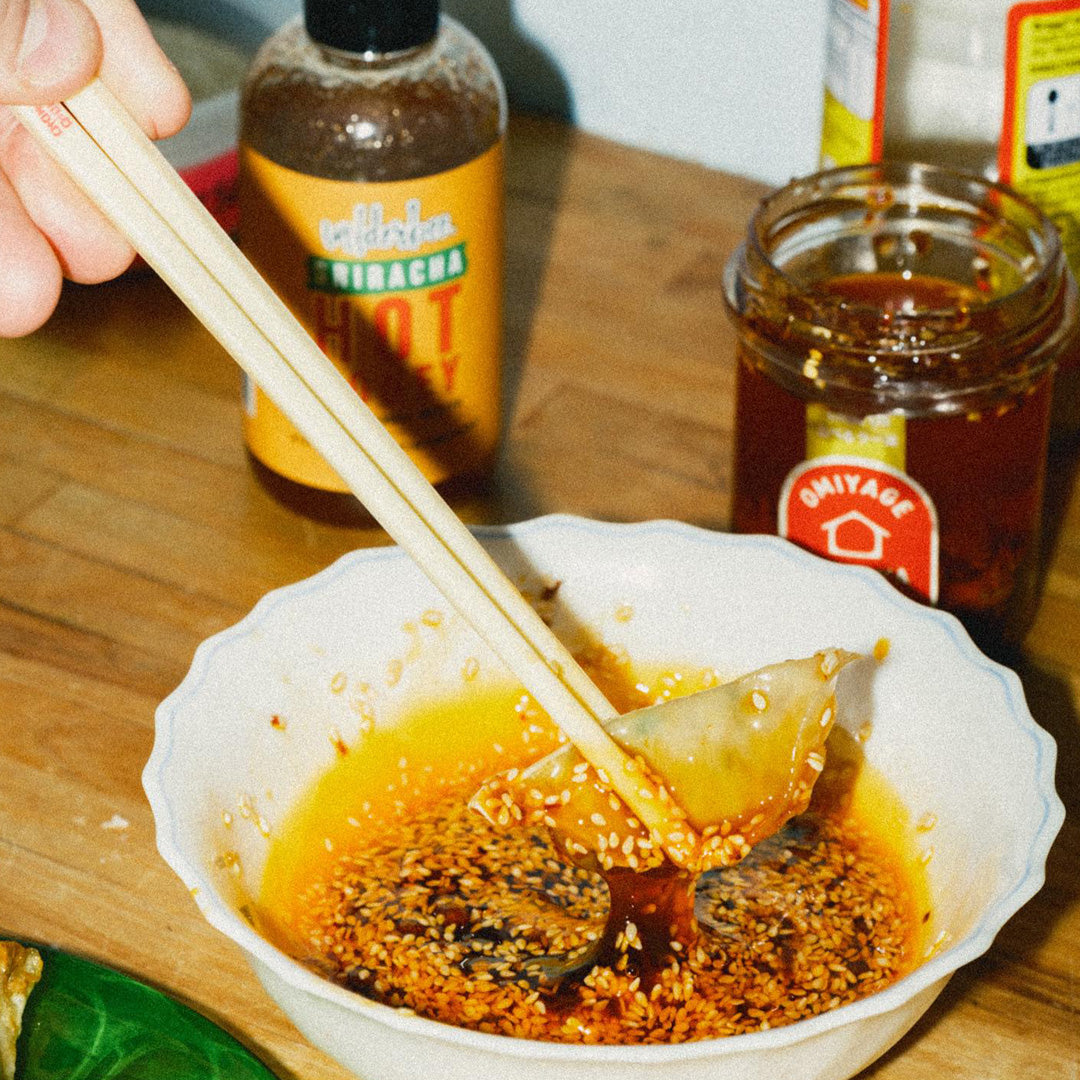 Introducing the brand new Sriracha Hot Honey! The first of it’s kind, for a sweet, savoury and spicy Thai style kick that you’ll want to drizzle on everything!<br>
