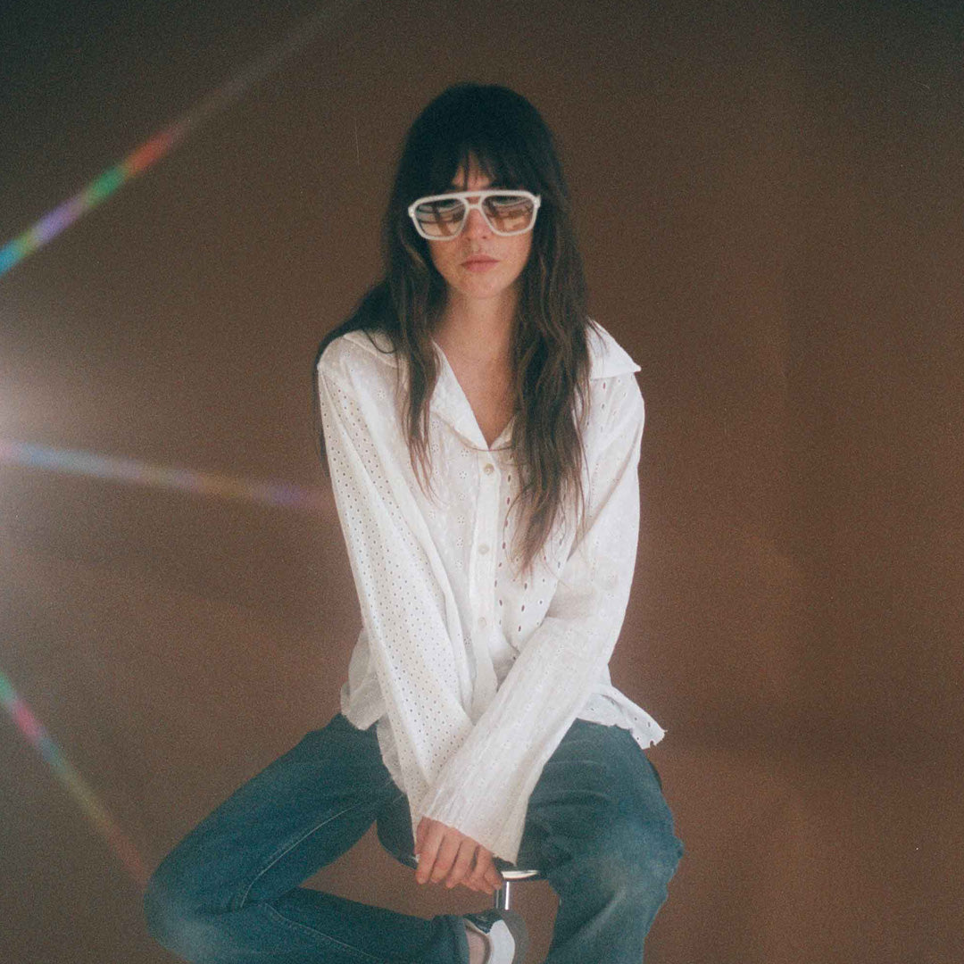 Model - Retro, vintage 1970's style large aviator style tortoise shell framed sunglasses with a solid grey lens colour, from Swedish cult fashion brand, Monokel. The Jet are designed to be unisex and ideal for most face shapes and sizes.