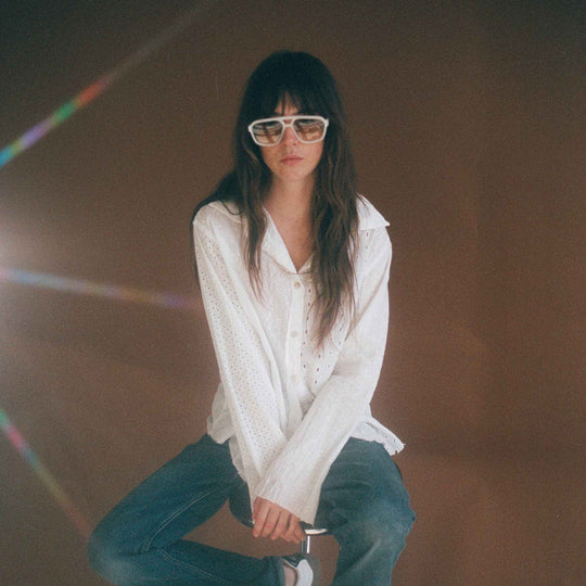 Model - Retro, vintage 1970's style large aviator style tortoise shell framed sunglasses with a solid grey lens colour, from Swedish cult fashion brand, Monokel. The Jet are designed to be unisex and ideal for most face shapes and sizes.