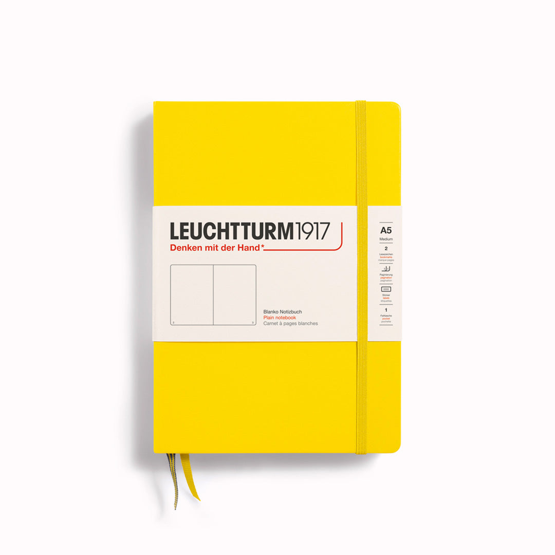 Measuring 145 mm x 210 mm, this A5 medium-sized hardcover notebook contains 251 pages of 80 g/m² paper.