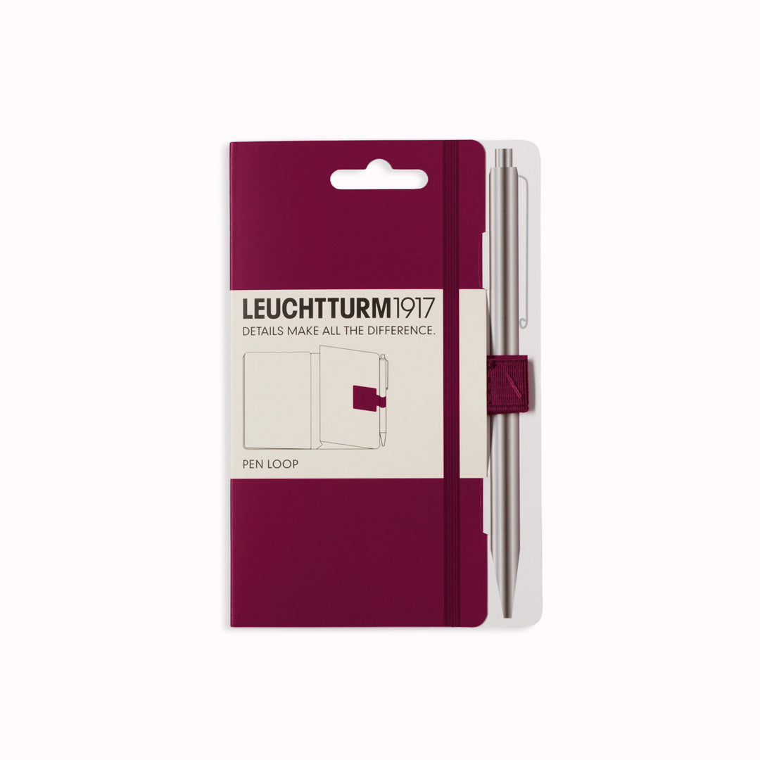 Port Red Pen Loop is the answer! The practical Pen Loop complements our colourful notebooks thanks to the wide variety of LEUCHTTURM1917 colours and enables the owner to set their own accents with their preferred colour scheme.