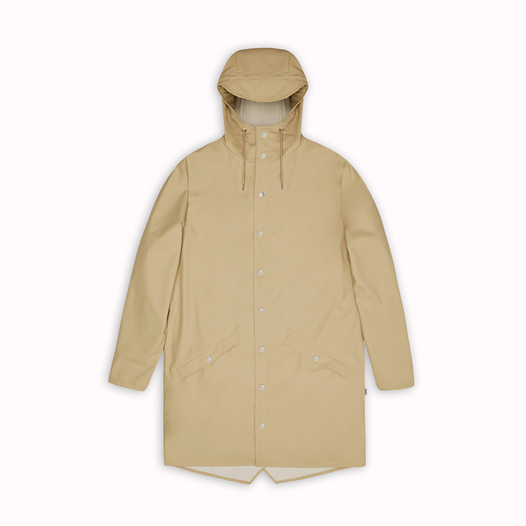 contemporary unisex rain jacket from Danish Outerwear and Lifestyle company Rains. This long Sand coloured rain jacket is characterized by a minimal silhouette in a long design.