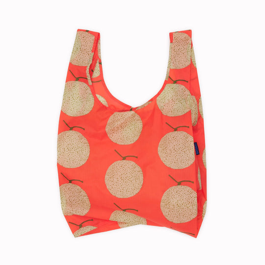 Californian Bag Manufacturer Baggu make visually appealing, sturdy and eco-friendly shopping bags for all uses. Baggu was created in 2007 with the aim of eliminating the need for single-use carrier bags and minimising waste in production.