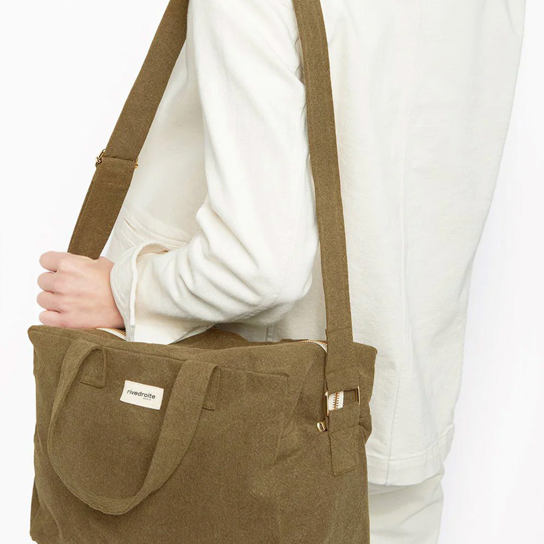 The Sauval bag in Military Green from Parisian brand Rive Droite is a compact everyday messenger bag made from recycled cotton.
