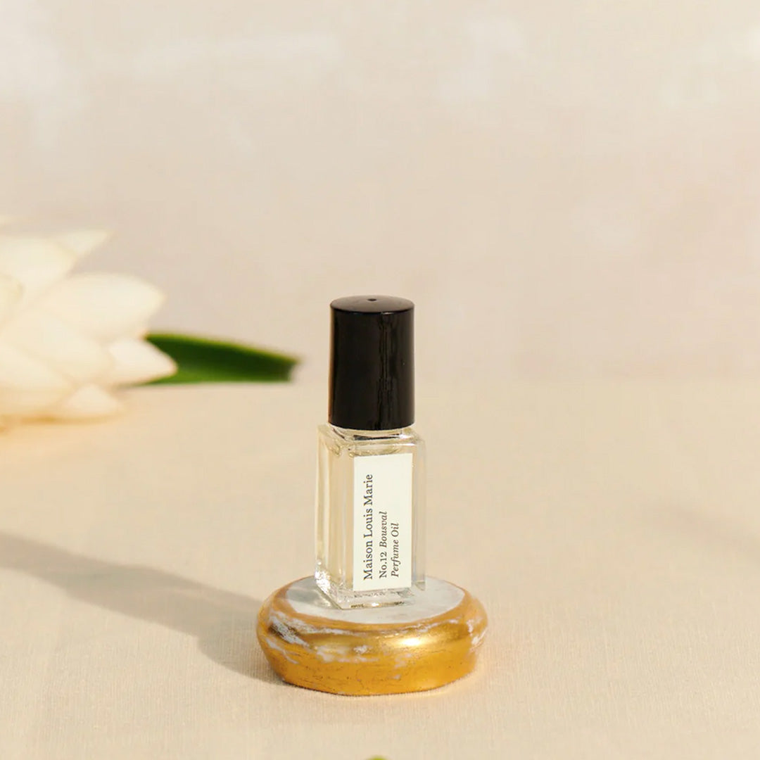 3ml Perfume Oil, Memories for enchanted summers from the founders mother's hometown of Bousval in Belgium make up the fragrance in this fresh and light perfume oil. Italian Bergamot, Valencia Orange, White Ginger Flower are the standout notes along with a little woody muskiness to keep it nice and contemporary.