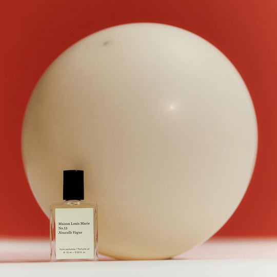 no13 Nouvelle Vague 3ml Roll on Perfume Oil from Maison Louis Marie. Oceanside streets on the  idyllic Italian island of Capri on the Amalfi coast is the inspiration behind this perfume oil.