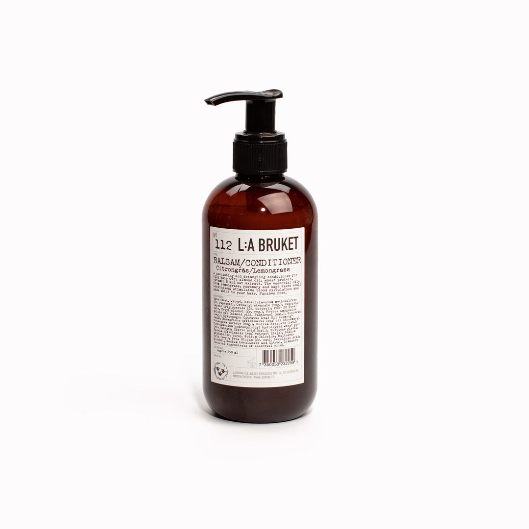 112-Lemongrass-Conditioner-450ml-LA-Bruket on white background