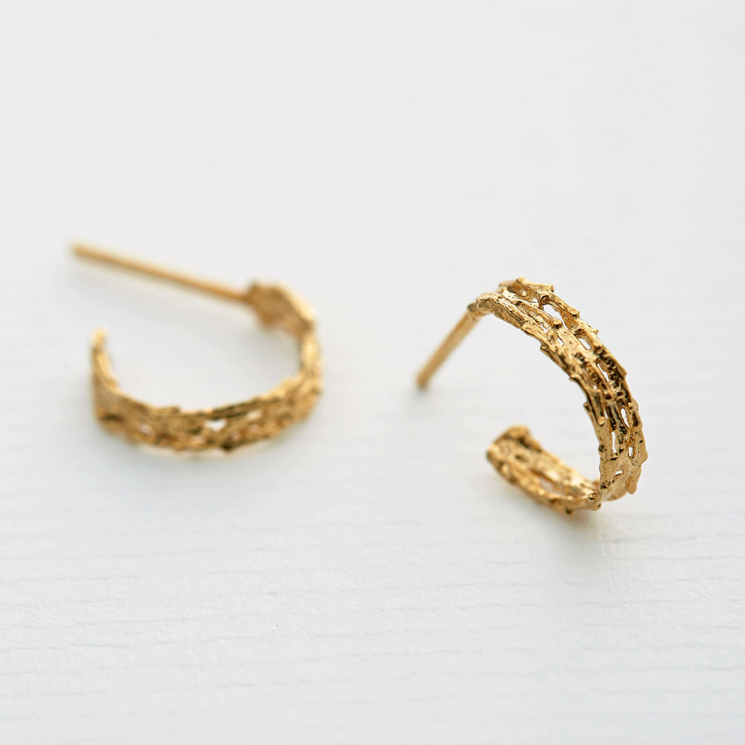 Delicate and detailed, these miniature Hoop Earrings are inspired by the intricate structures of nesting birds. From Alex Monroe's 'Natural Life' Collection.