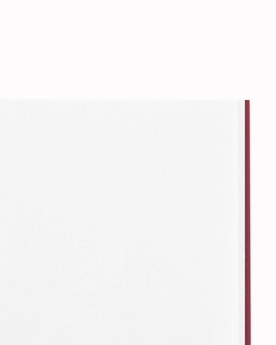 003 Plain Paper insert is an interchangeable refill for the Traveler’s Co Passport sized notebook system.