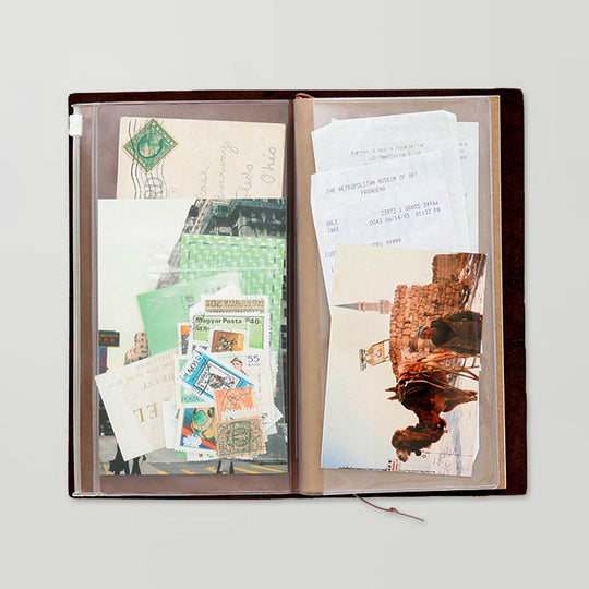 A practical upgrade for your Traveler’s Notebook, this zipper pocket refill adds secure storage without disrupting the slim profile. 