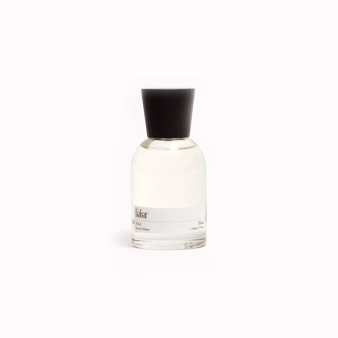 01 Float is a sophisticated floral fragrance with an edge from Gabar, a fragrance and self care brand with roots in Myanmar and based in the UK.