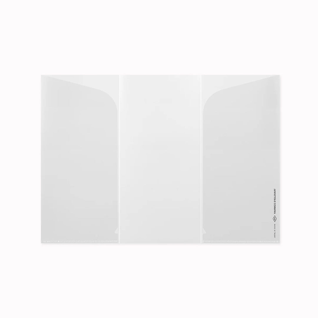 A clean, no-fuss insert designed to carry the loose stuff that usually ends up crumpled. The Three-Fold File neatly folds A4 sheets into thirds