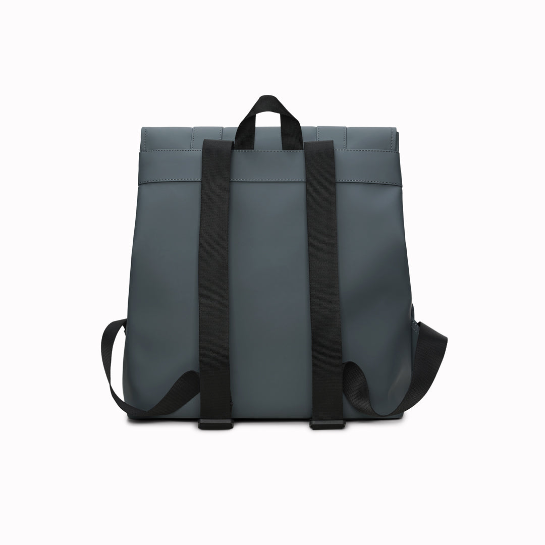 Rains' MSN Bag W3 is their interpretation of the classic school backpack, reimagined for commuters. A minimal silhouette with dual strap and carabiner closure. Made from Rains’ signature waterproof fabric