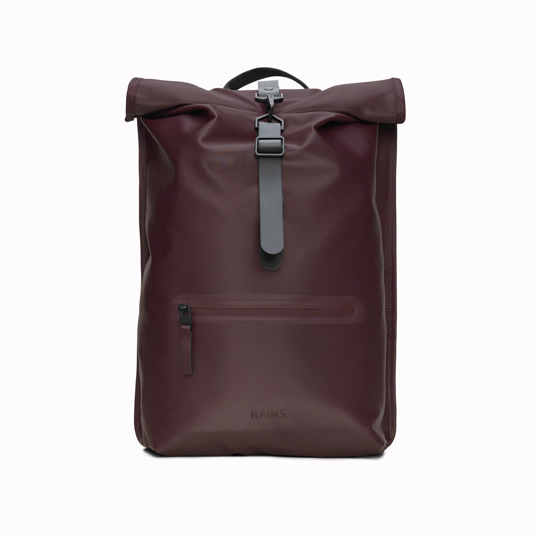 Rolltop Rucksack is Rains’ take on a cycling backpack. Made from Rains’ signature waterproof fabric, this functional backpack has a roll-top closure with an adjustable strap featuring a loop for a bike lock or similar. 