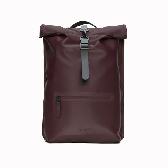 Rolltop Rucksack is Rains’ take on a cycling backpack. Made from Rains’ signature waterproof fabric, this functional backpack has a roll-top closure with an adjustable strap featuring a loop for a bike lock or similar. 