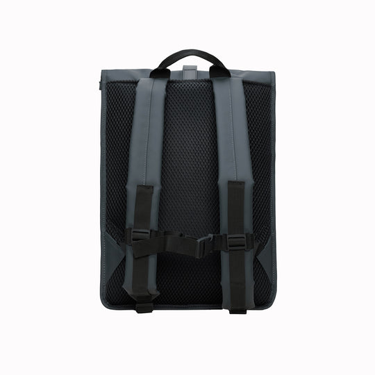 Rolltop Rucksack is Rains’ take on a cycling backpack. Made from Rains’ signature waterproof fabric, this functional backpack has a roll-top closure with an adjustable strap featuring a loop for a bike lock or similar. 