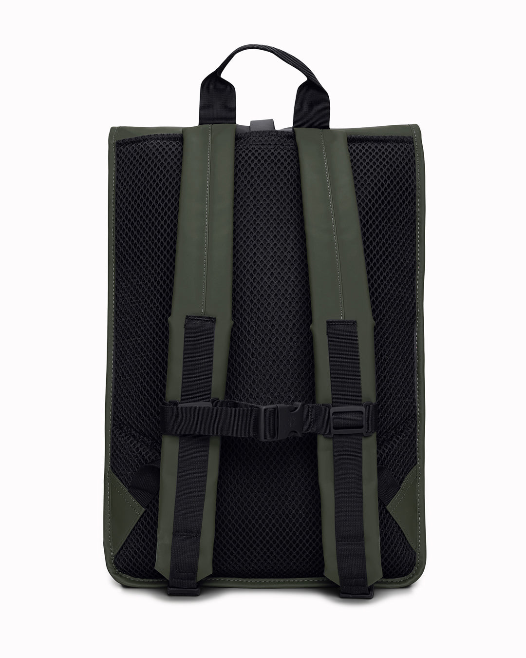 The Rolltop Rucksack Large expands on one of Rains’ most recognisable designs, combining a generous capacity with a clean, weather-ready silhouette. 