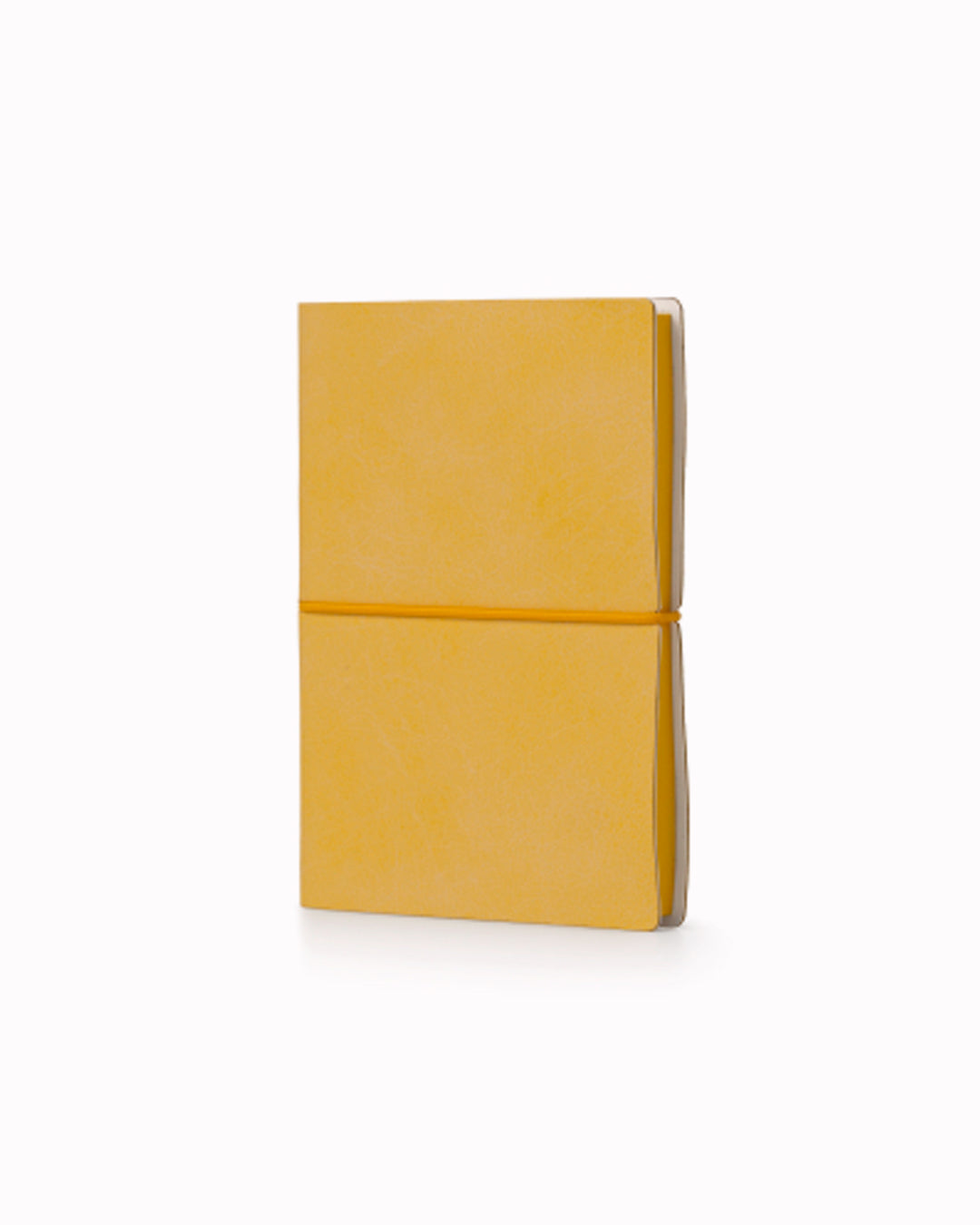 The Classic Weekly Horizontal Diary from Ciak has a dated double spread for each week of 2027 and offers an equal amount of space for every day of the week