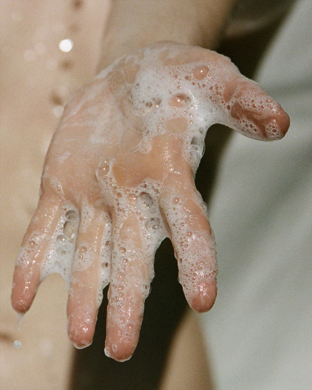 The Elder foaming liquid hand and body wash from Swedish coastal brand L:A Bruket is a luxurious natural cleanser infused with a delicate blend of elderflower and citrus notes