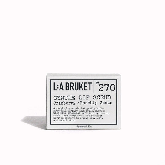 Box - Lip Scrub 270 by L:A Bruket is a luxurious treat for your lips. A gentle exfoliating scrub, enriched with carrot oil and vitamin E