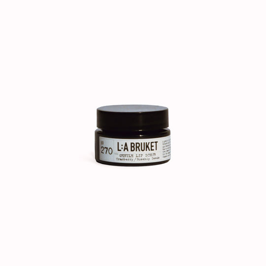 Lip Scrub 270 by L:A Bruket is a luxurious treat for your lips. A gentle exfoliating scrub, enriched with carrot oil and vitamin E