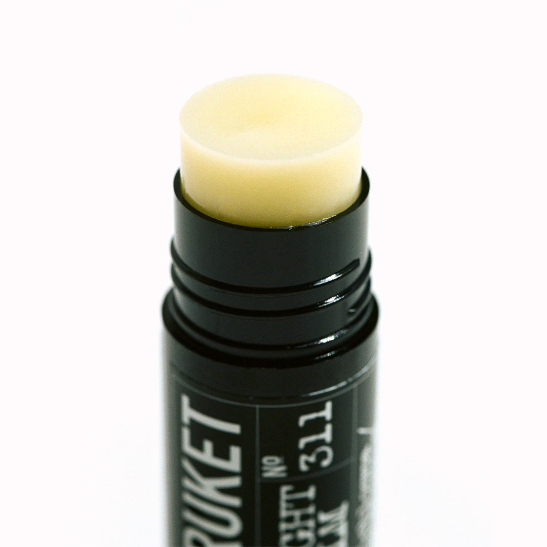 The L:A Bruket 2025 Nightfall Winter Gift Kit contains a soothing duo to wind down the day and prepare for a good night of sleep: 313 Candle Beach Fire 50g and 311 Goodnight Orange Blossom Lip Balm 14g