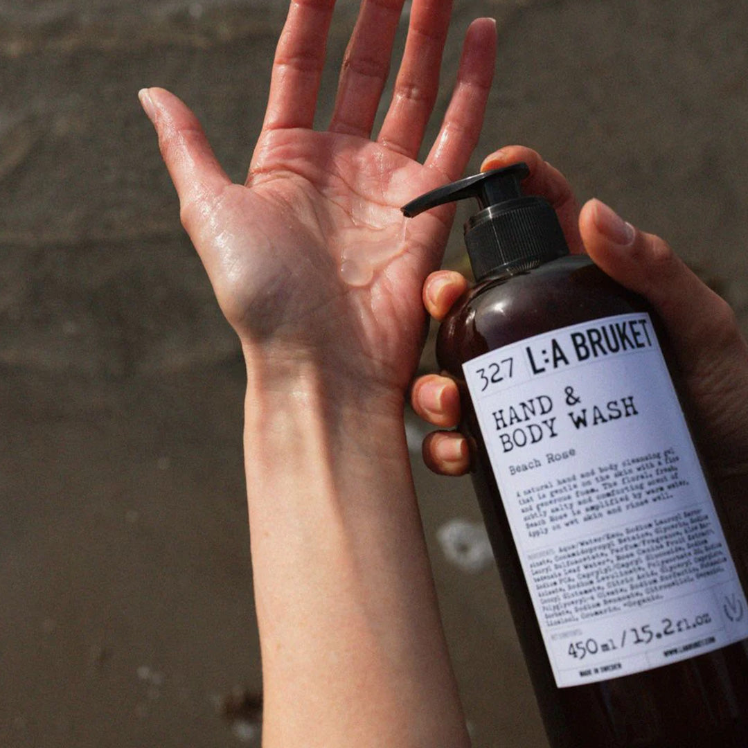 Beach Rose gently cleanses without stripping your skin of its natural moisture. A fine and generous foaming hand and body wash.