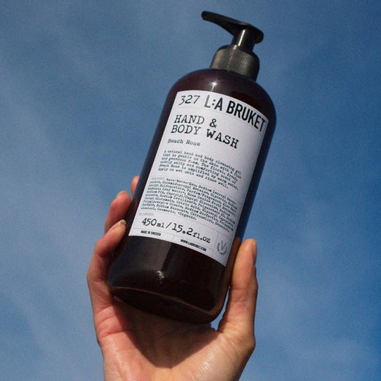 Beach Rose gently cleanses without stripping your skin of its natural moisture. A fine and generous foaming hand and body wash.