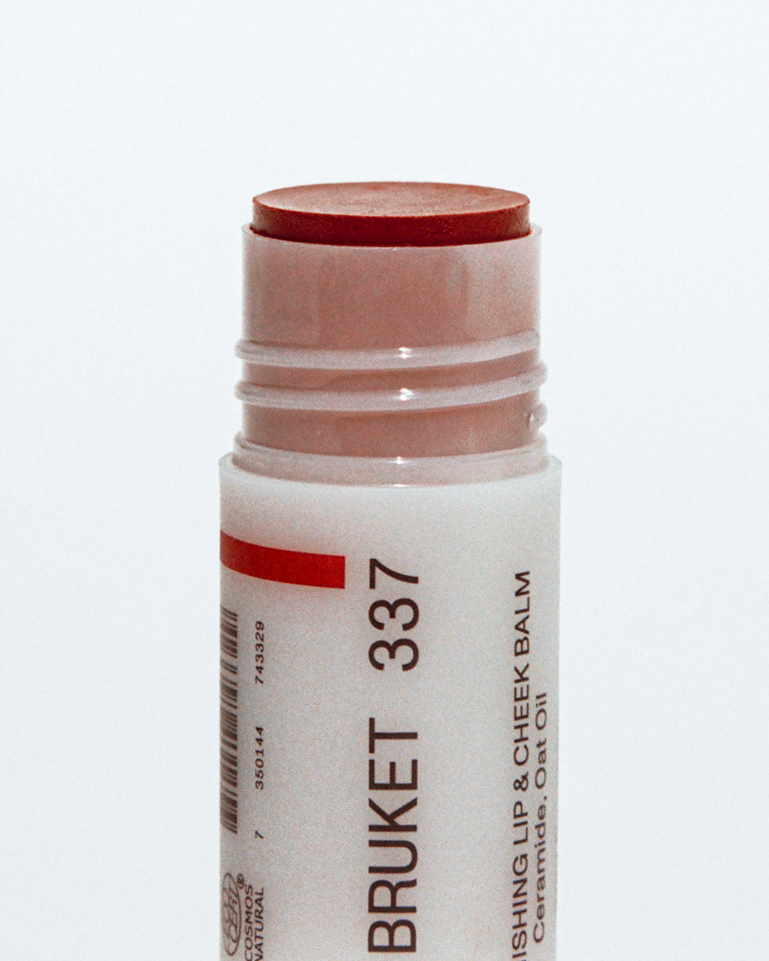 Pink Currant Berry is a deep brown-red, inspired by wild berries found across the Swedish landscape. The lightweight balm melts into the skin for fresh and natural looking satin finish.&nbsp;