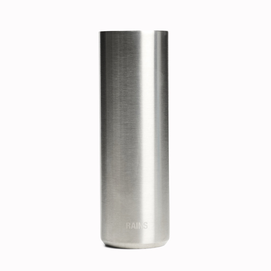 A pared-back insulated flask designed to sit alongside Rains’ everyday carry collection.