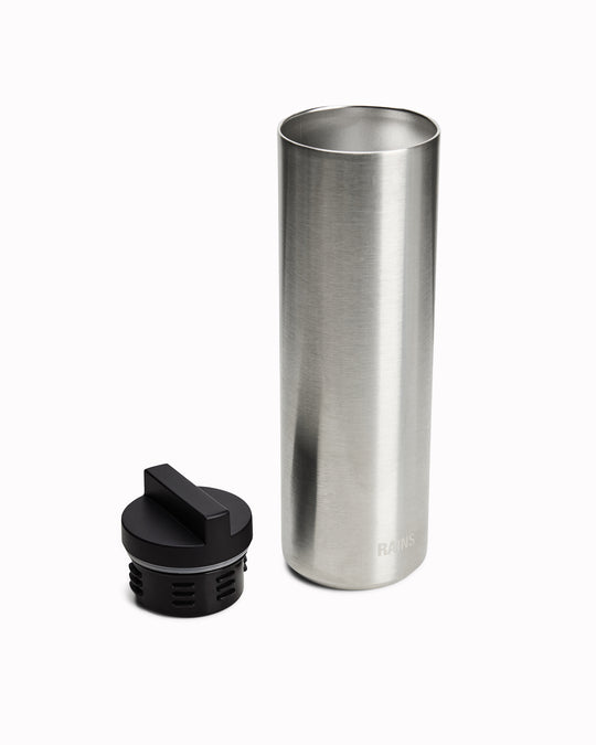 A pared-back insulated flask designed to sit alongside Rains’ everyday carry collection.