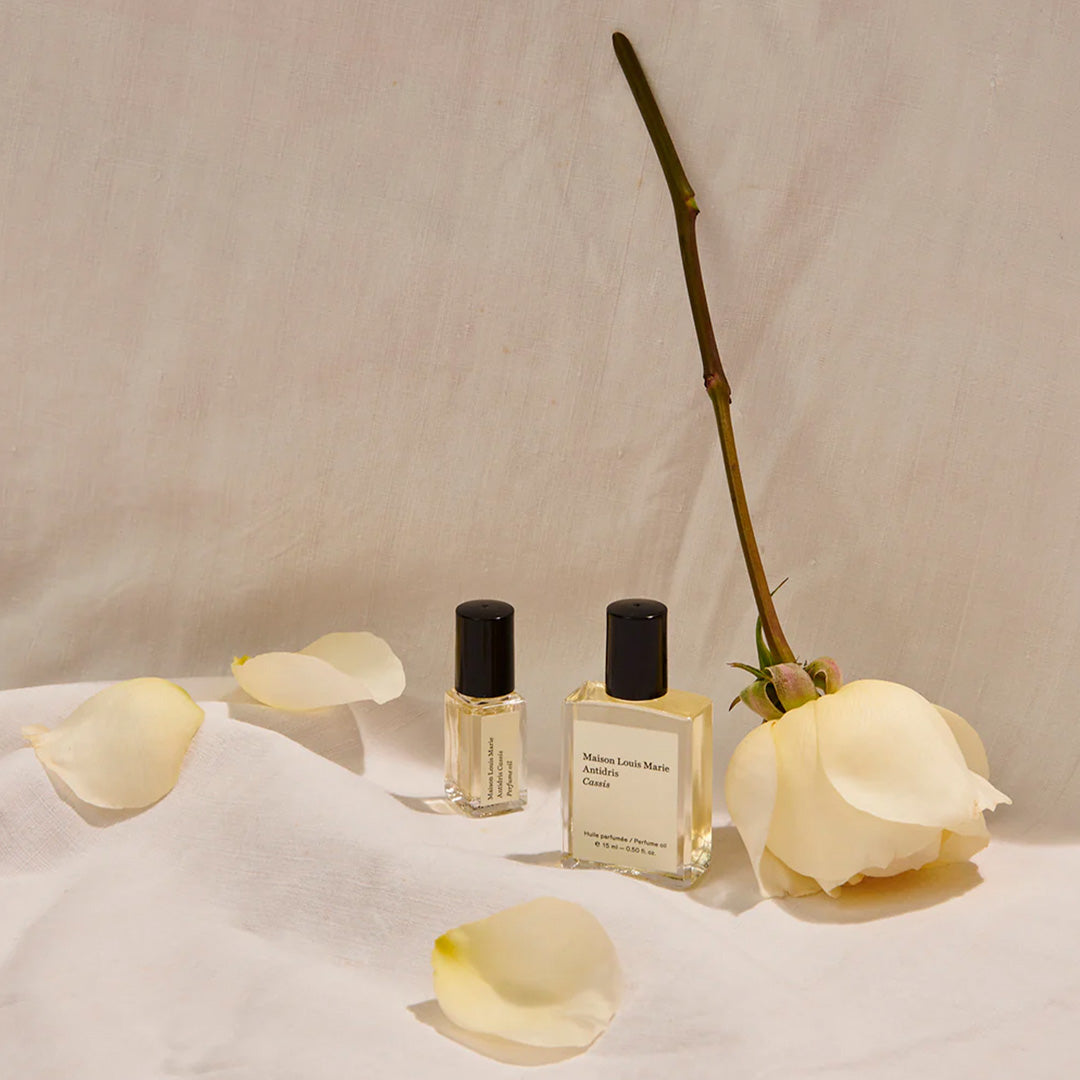 15ml and 3ml Perfume Oil from Maison Louis Marie. Cassis, White Rose and Bergamot are the standout notes with the fragrance having fruity Bergamot and Cassis, with a green White Rose and warm Oakmoss and Musk base.