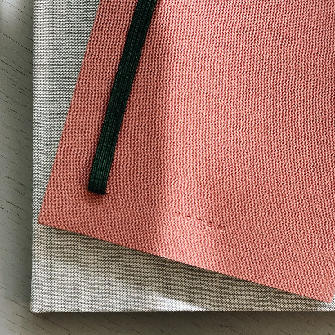 Rose Pink notebook has 140 pages of high-quality lined paper, with an elastic closure.  Whether you need a notebook for work, university, or personal use the Bea Notebook is the perfect choice for you.