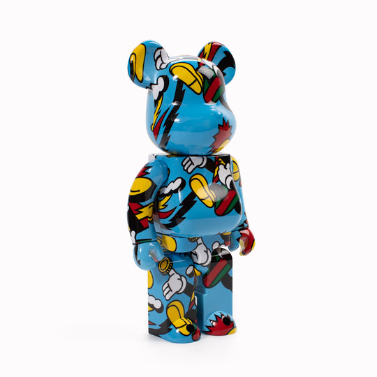 Collectible contemporary pop energy with the&nbsp;Bearbrick × Grafflex 400%, a standout piece from the celebrated collaboration between Japanese collectible icon Bearbrick and Korean visual artist Grafflex Arts.