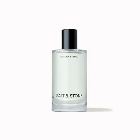 Opening with lush black rose and geranium, the scent unfolds into a heart of clove and saffron, before grounding itself in a base of oud, amber, and patchouli.