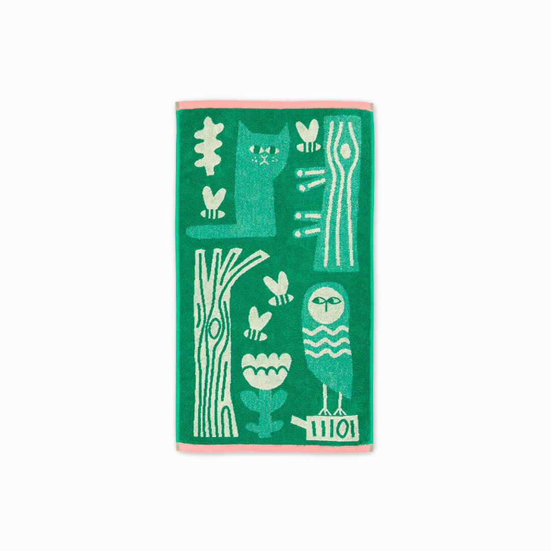 The Birds And Bees Collection of Towels from Donna Wilson are the latest characterful creatures in their colourful bathroom range.
