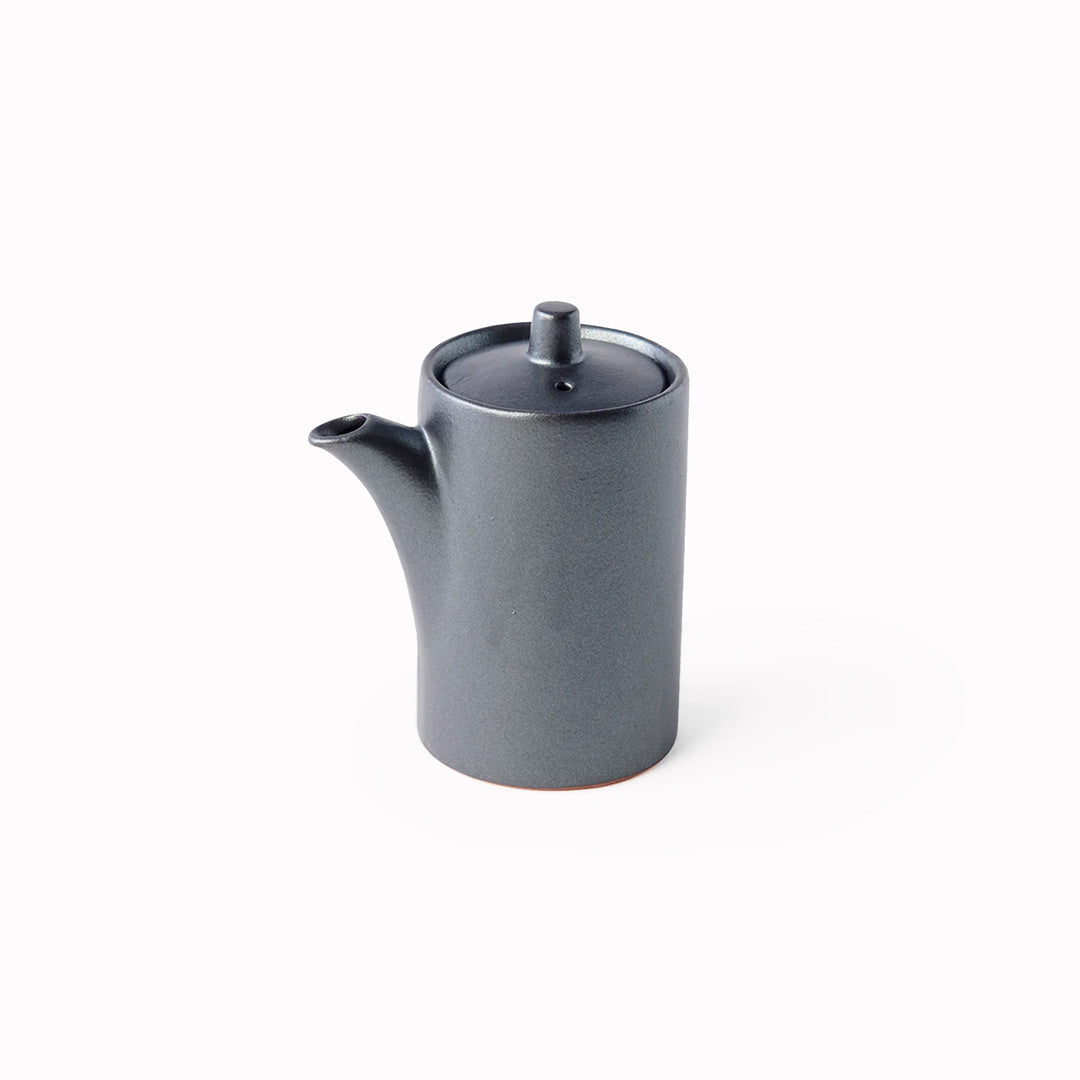 This 8cm high Soy Sauce Pot has a volume capacity of 125ml, and it's both dishwasher and microwave safe
