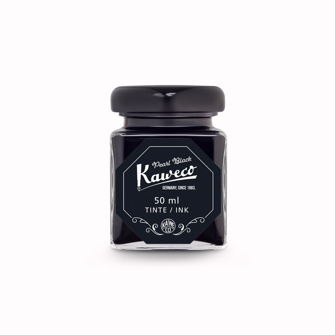 Ideal for fountain pen enthusiasts, Kaweco inks allow endless possibilities to personalise your writing style with elegance and flair.