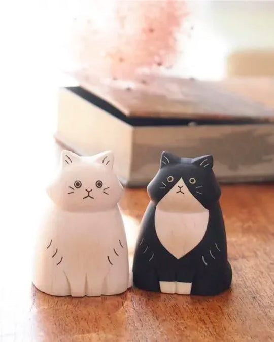 Gorgeous handmade Black and White Cat from the Pole Pole collection by Japanese brand T-Lab.
