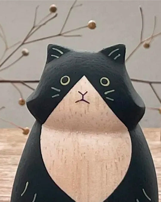 Gorgeous handmade Black and White Cat from the Pole Pole collection by Japanese brand T-Lab.